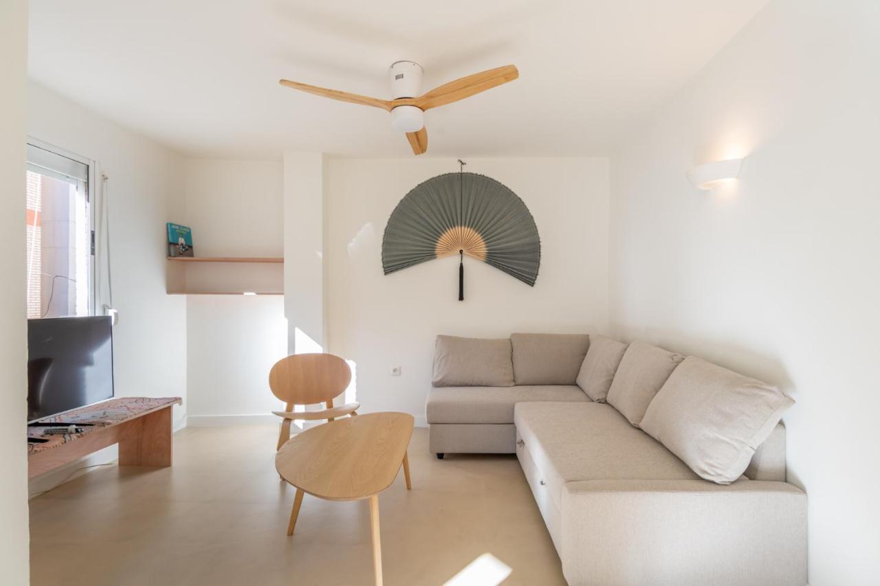 Апартаменты Amplio Apartamento Trinidad By Renthas Малага Экстерьер фото