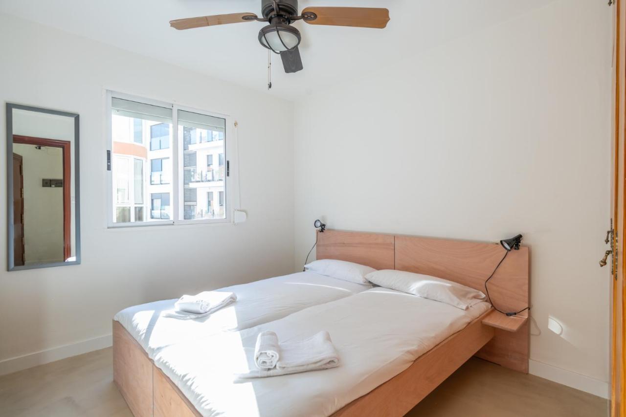 Апартаменты Amplio Apartamento Trinidad By Renthas Малага Экстерьер фото